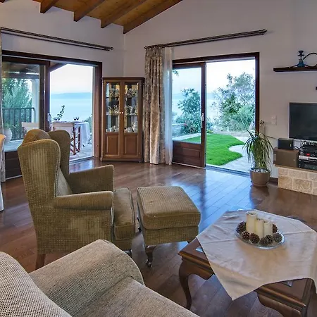 Danili Tatil Evi